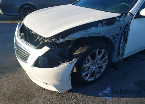 2013 Infiniti G37 Journey z USA, uszkodzony, nr VIN JN1CV6AP0DM711938